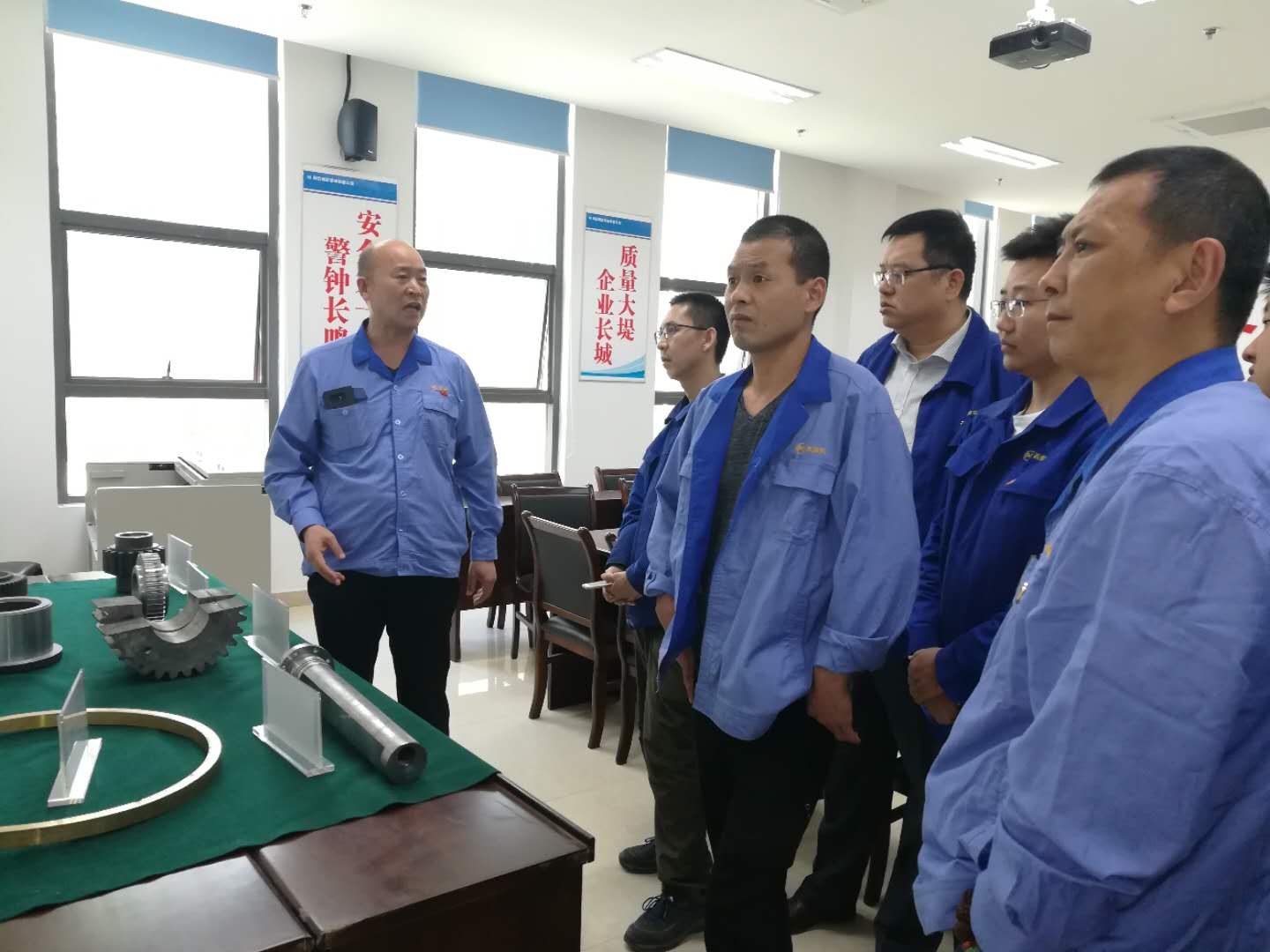 1532330946861615.jpg 1532330946861615.jpg